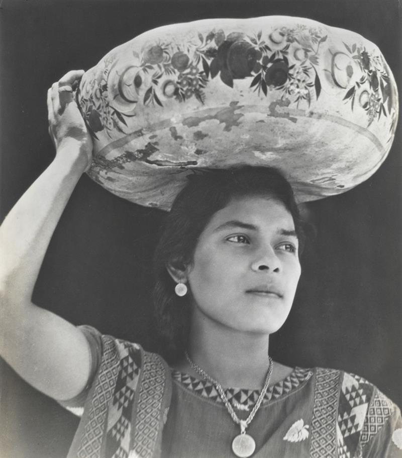 Tina Modotti, Woman of Tehuantepec, ca. 1929, Philadelphia Museum of Art