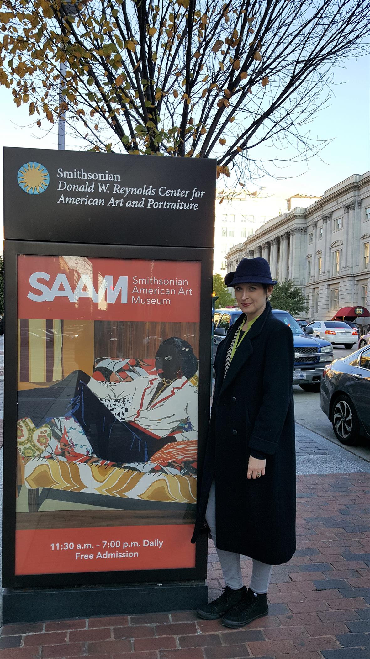 Alba Campo Rosillo stands next to Smithsonian sign in Washington, D.C.