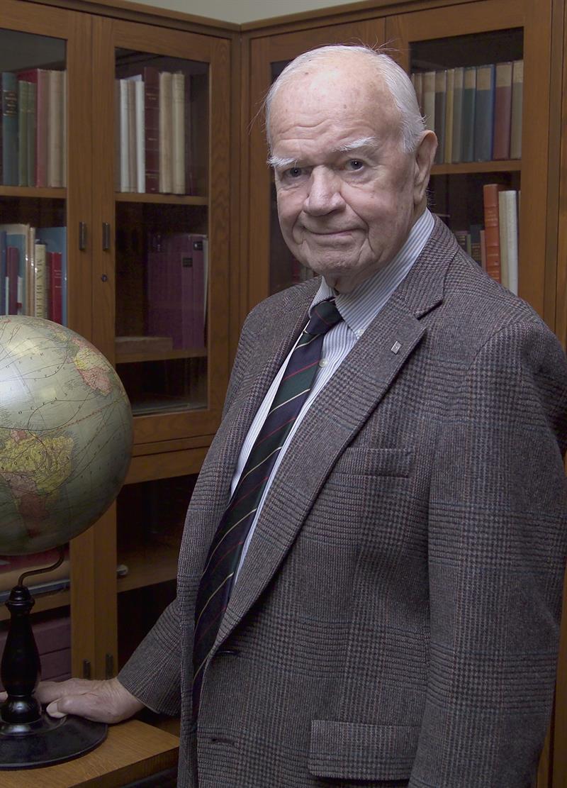 Portrait of Professor Wayne Craven.